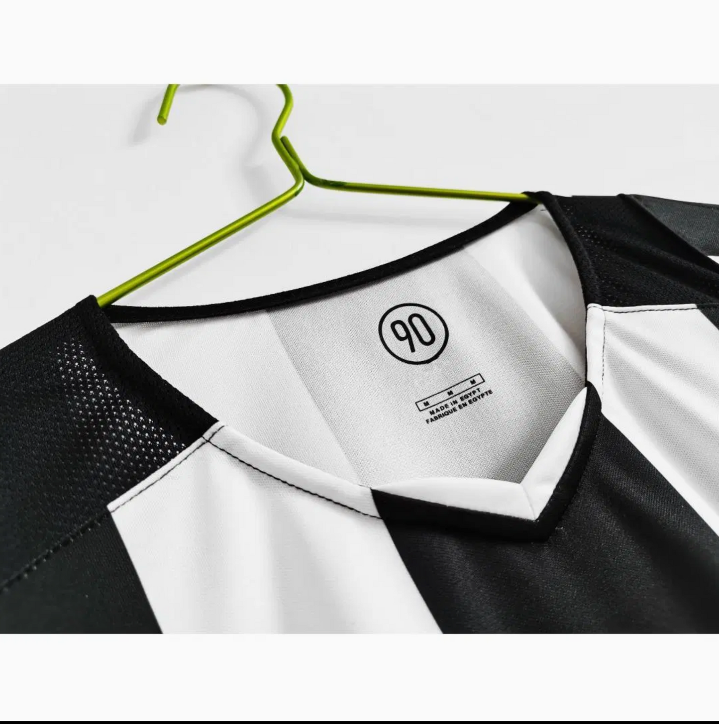 Juventus Home Shirt 2004/05 - Retro Player Edition